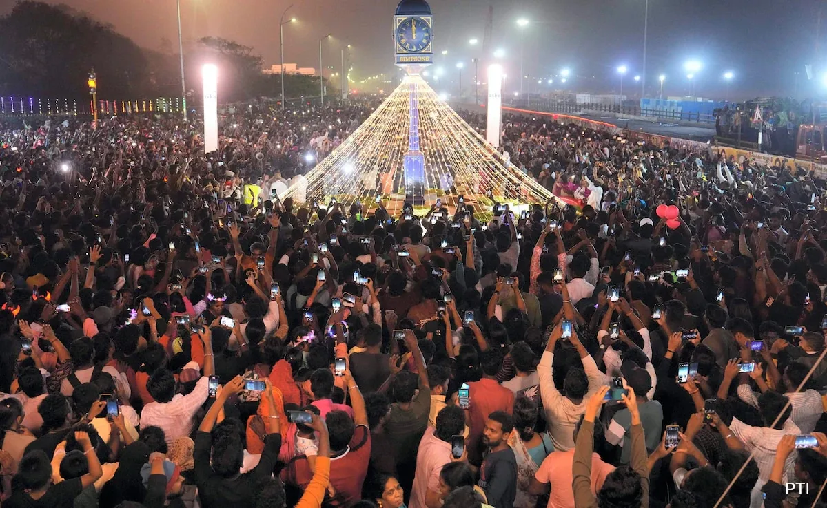 Happy New Year 2025: While there was celebration and fun, people were also inclined towards spirituality.