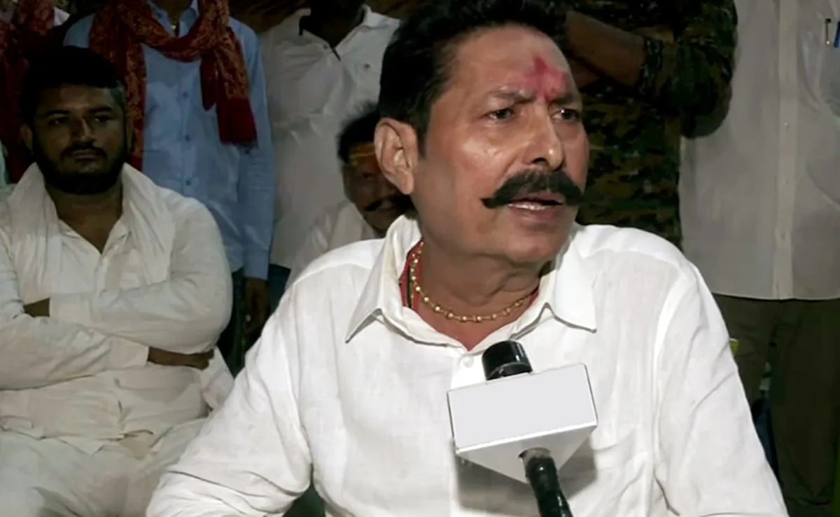 I turned 68 and started fighting with the 34 man: Sonu-Monu’s open challenge to Anant Singh