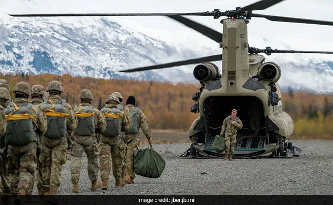 US Army air strike at ISIS bases in Somalia on the orders of Donald Trump