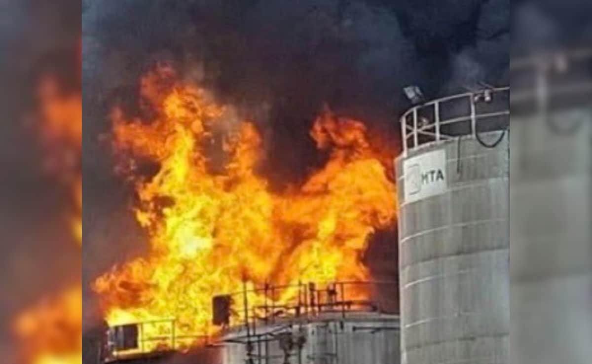14 people killed, 750 injured in explosion at Iran’s port