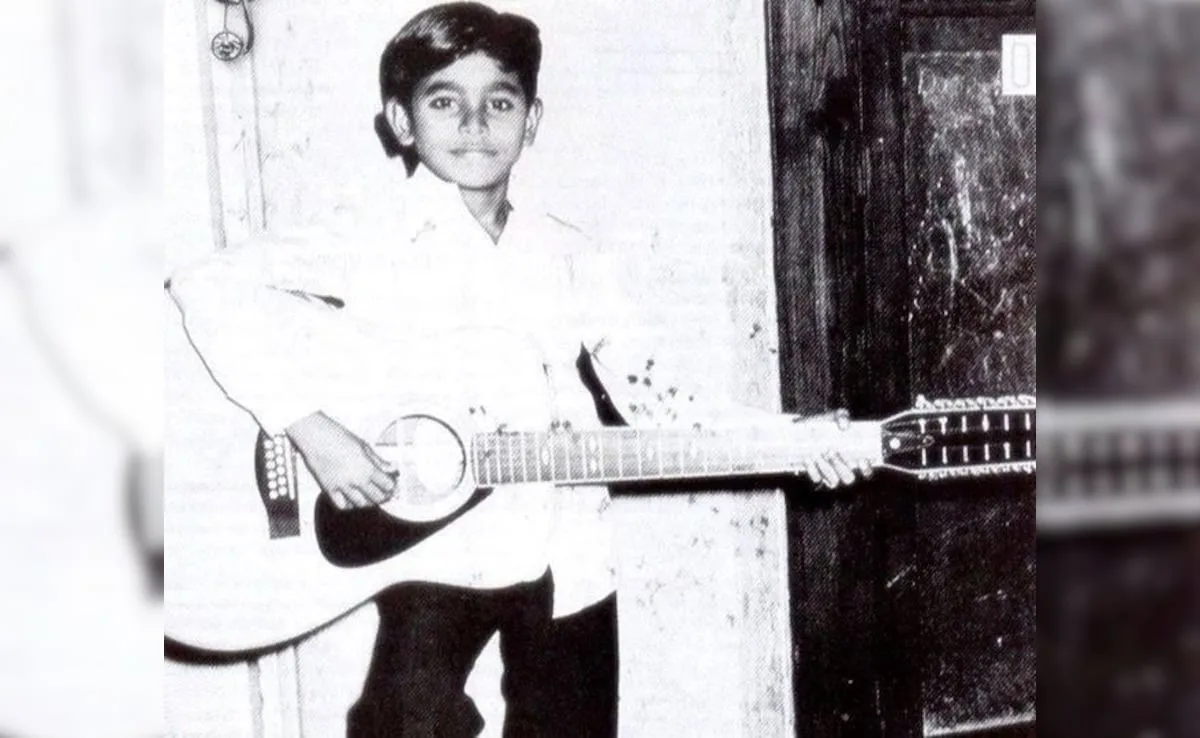 At the age of 23, the name adopted to Islam, this Bollywood superstar got a Muslim name from a Hindu astrologer?