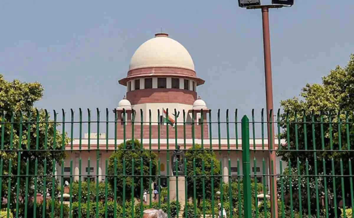 SC dismissed a petition challenging the use of Urdu in a municipality signboard in Maharashtra