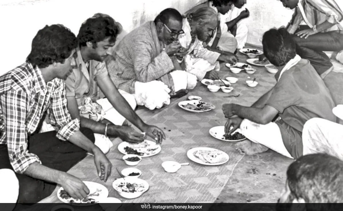 In this 45 year old picture, three veteran actor of Bollywood, one is called Badman