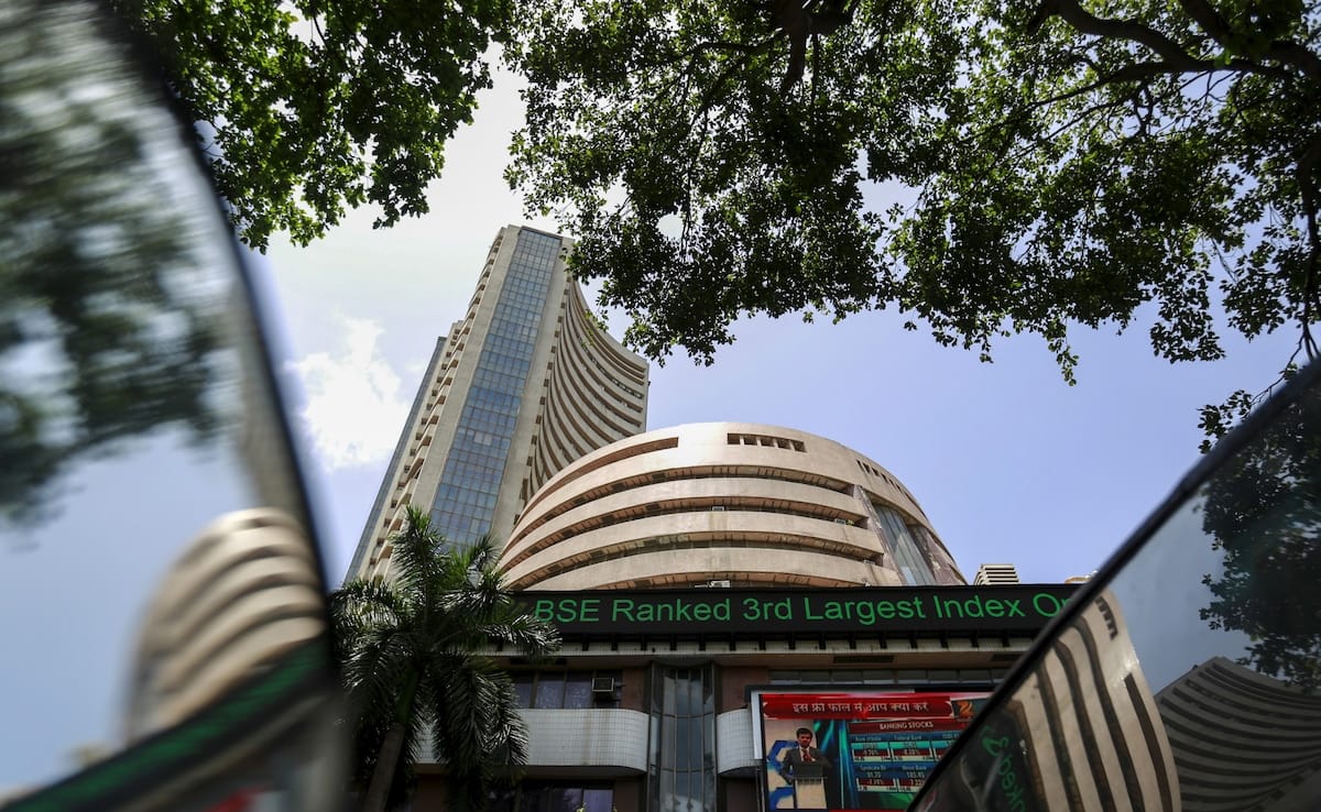 Stock Market Today: Stormy boom in stock market continues, Sensex crosses 80,600, Adani Group shares jumped