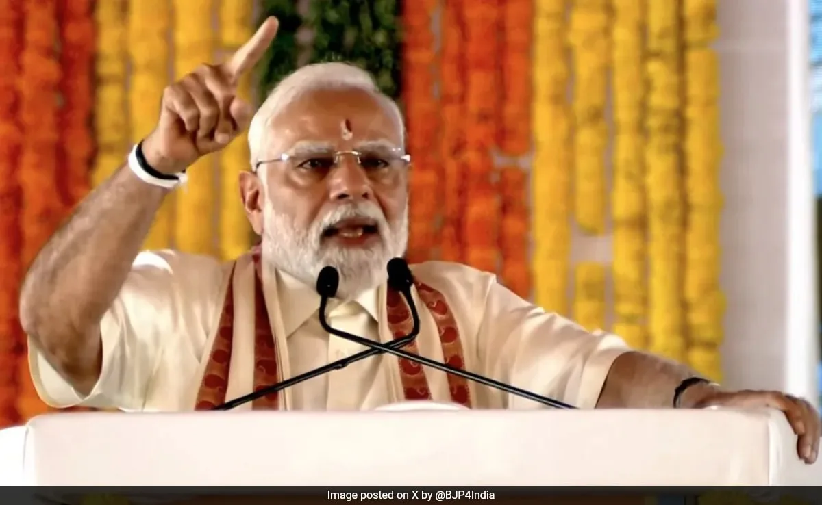 ‘Tamil Nadu leaders do not even sign in Tamil’, PM Modi surrounded CM Stalin on language dispute